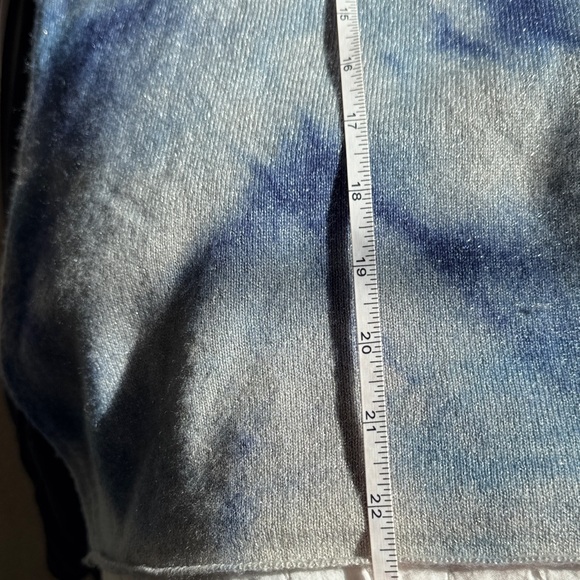Cashmere Elegant Navy Tie-Dye Long Sleeve Top - Picture 11 of 12